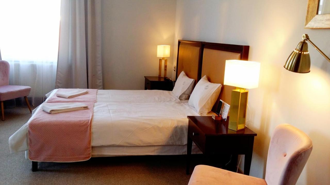 Holiday Suites Cracow Krakau Exterior foto