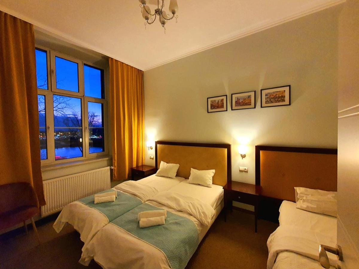 Holiday Suites Cracow Krakau Exterior foto